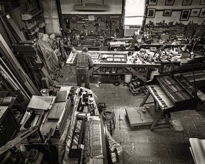 Jeremy Adams at work in his shop. Photo by Paul Cary Goldberg ©2016.